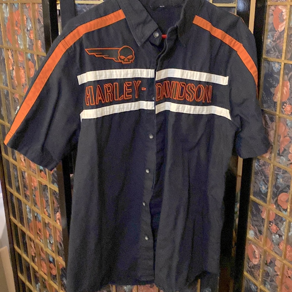 Men’s Harley Davidson Button Down Shirt.